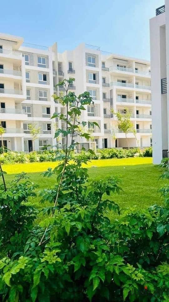 Apartment for sale, 133 sqm, Ready to move, 10% down payment, super deluxe finishing in Beta Greens Compound, Mostaqbal City 4