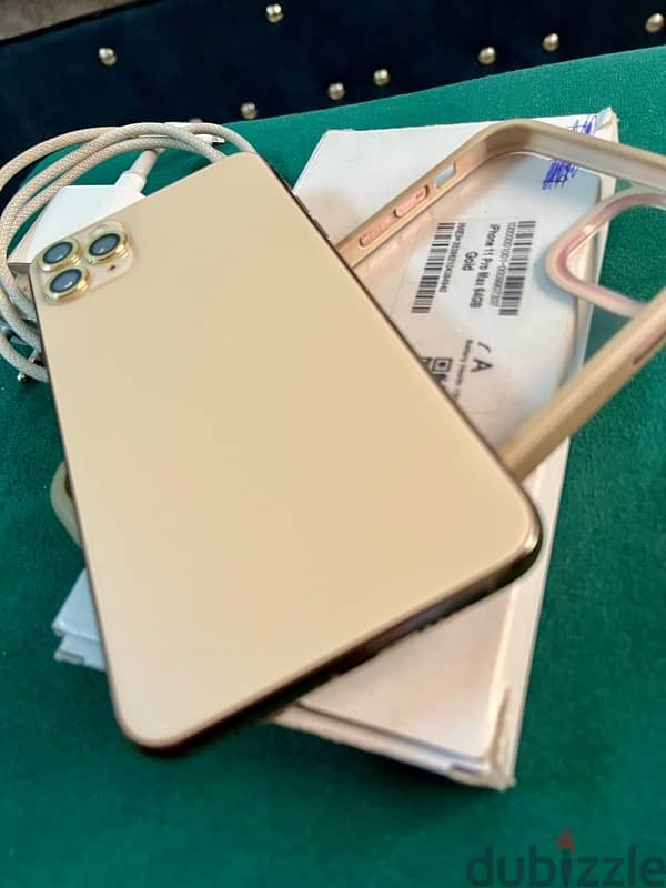 iPhone 11Pro Max Gold New 10