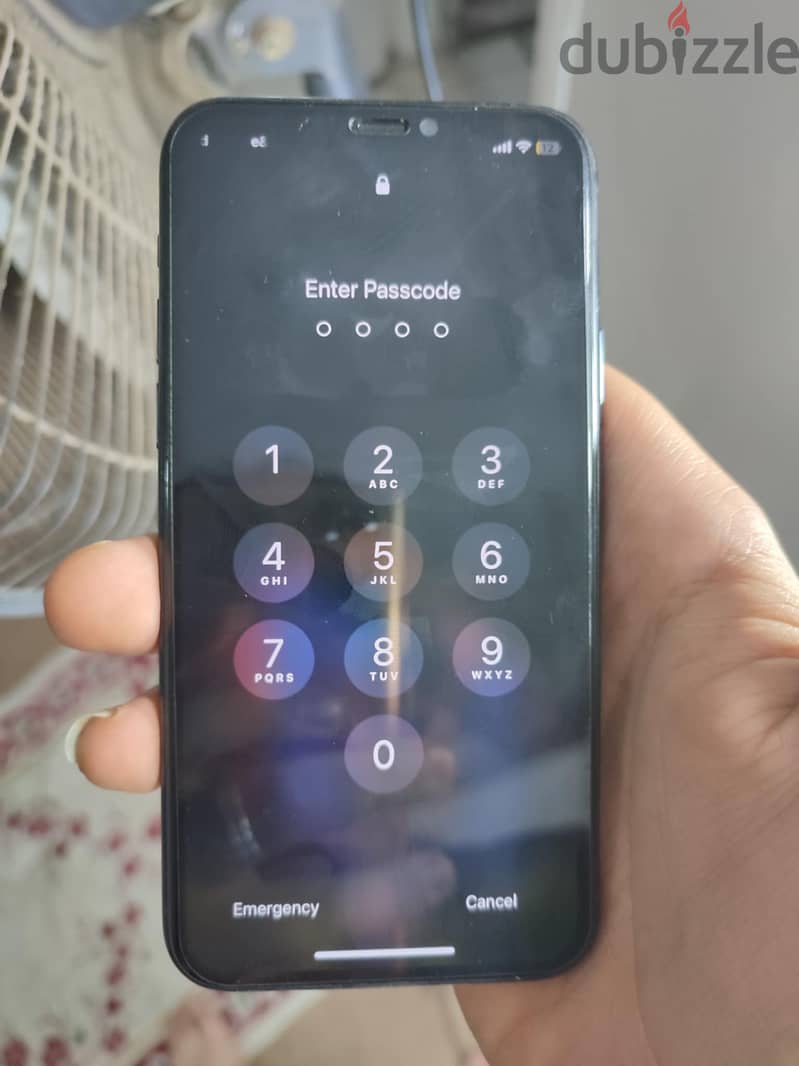 Iphone 11 pro للبيع 6