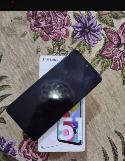 Samsung  A51