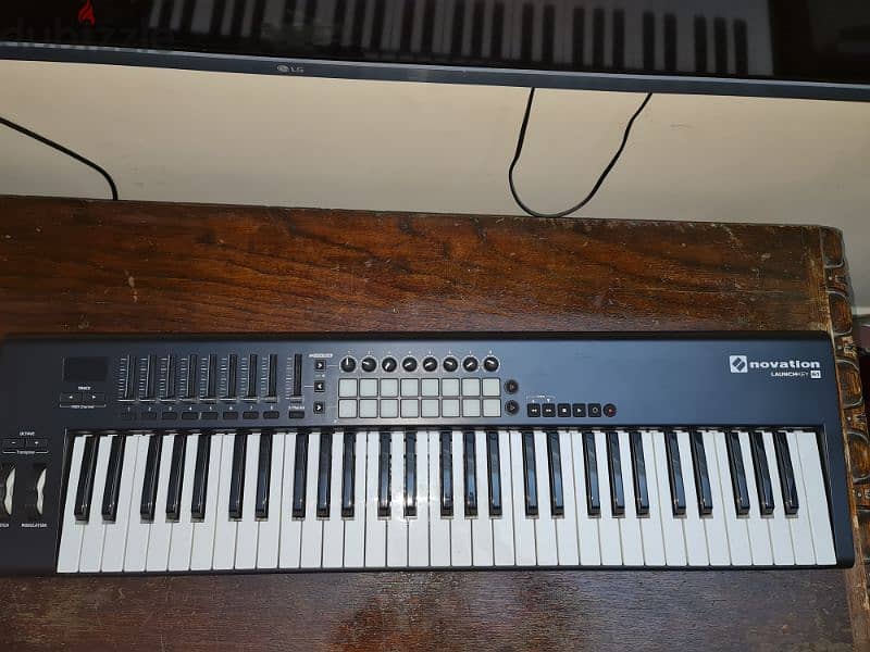 LAUNCHKEY 61 MK2 3