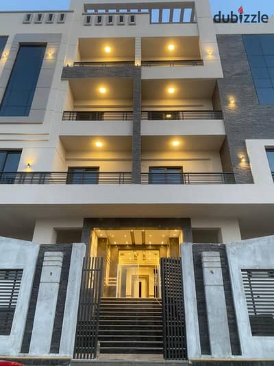 apartment for sale ready to move at N Teseen near to al AlAhly club and east mall palm hills with a good price