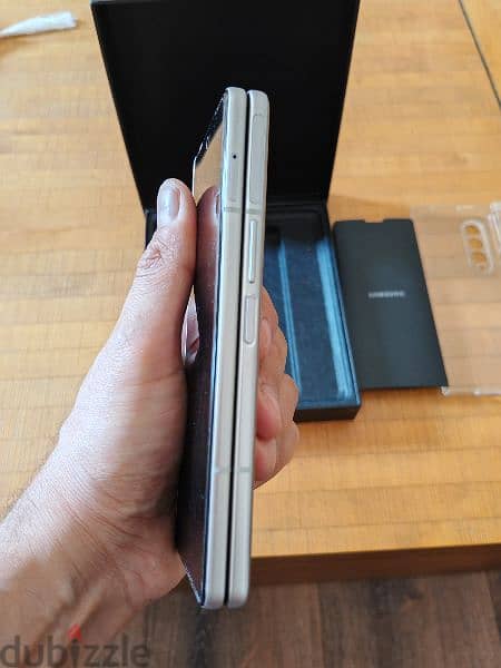 Samsung Galaxy fold 3 perfect condition 4