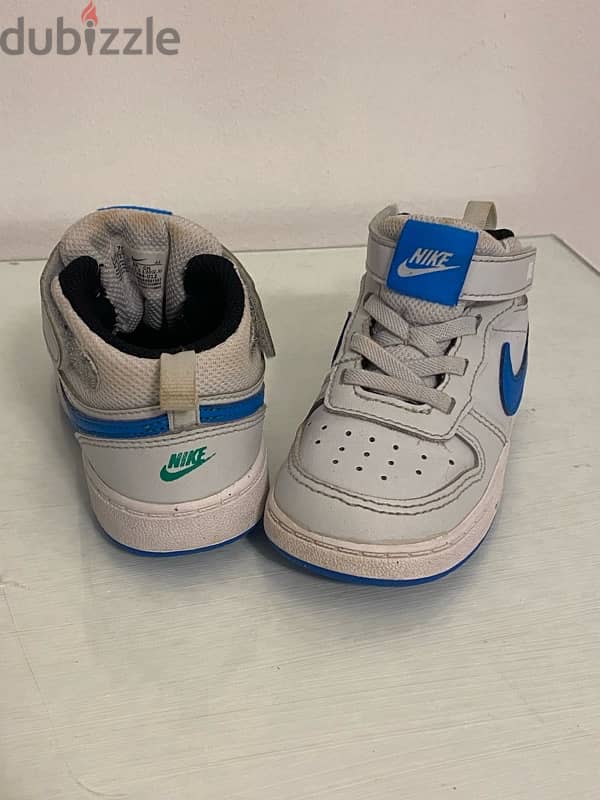 Nike shoes , excellent condition 3