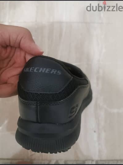 Skechers