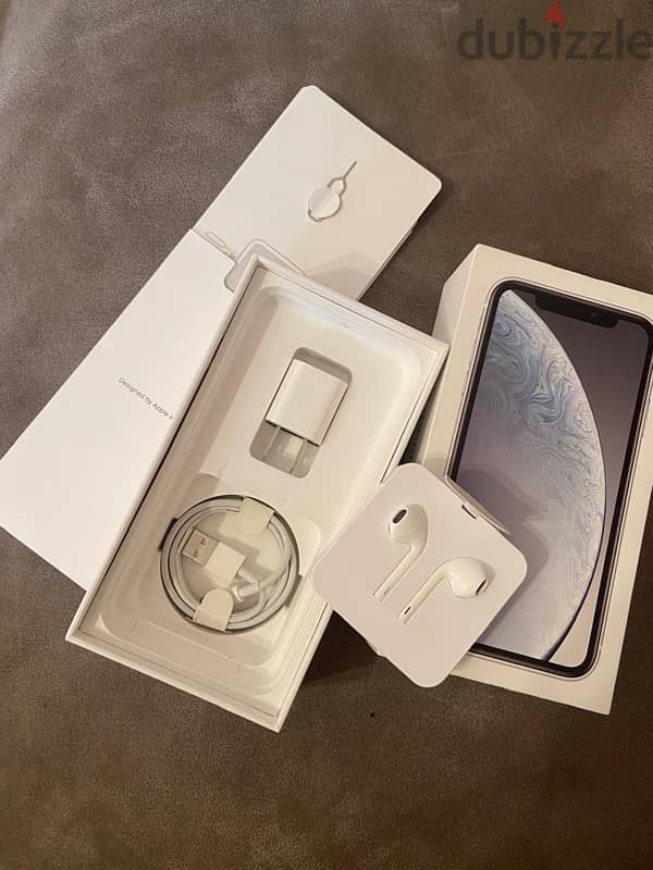 IPhone XR white 64 GB 1