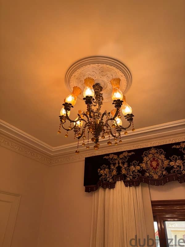 classic chandelier 0