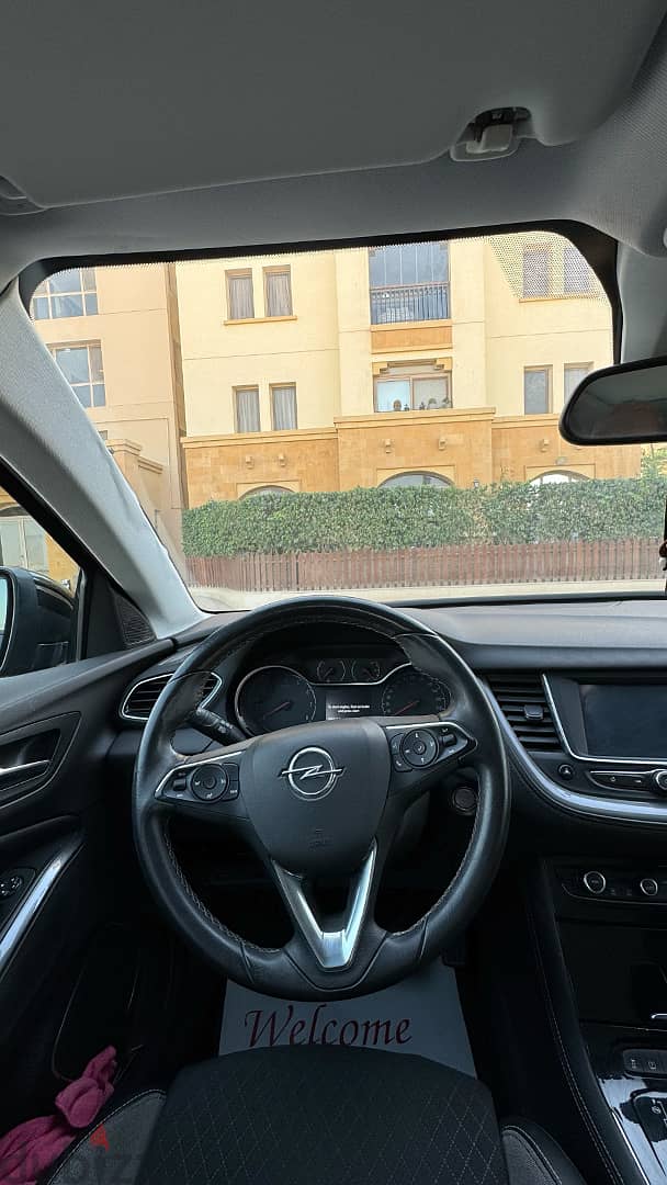 Opel Grandland 2018 الفئة الثانية 4