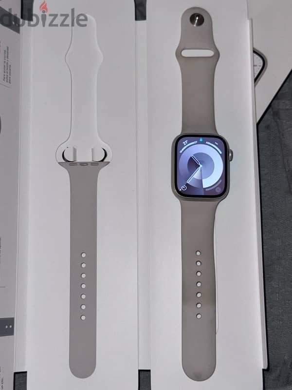 Apple watch series 7 45mm Starlight 1