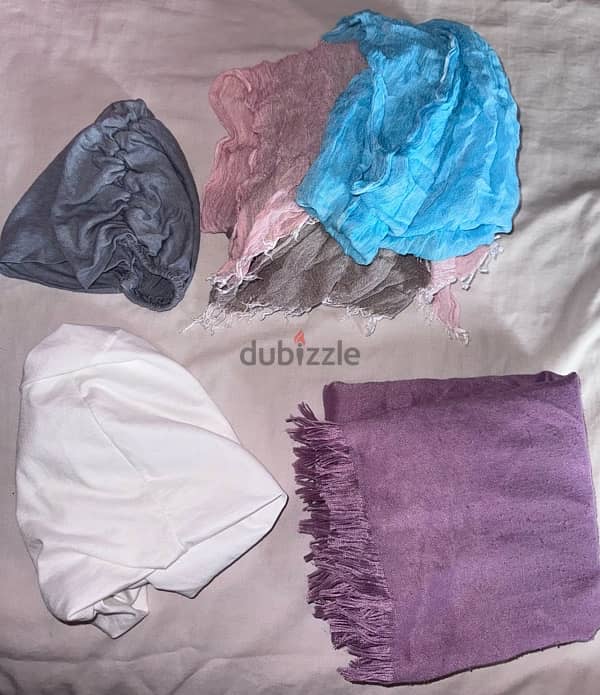 hijab for a sale السعر علي حسب اسئل للتفاوض 2