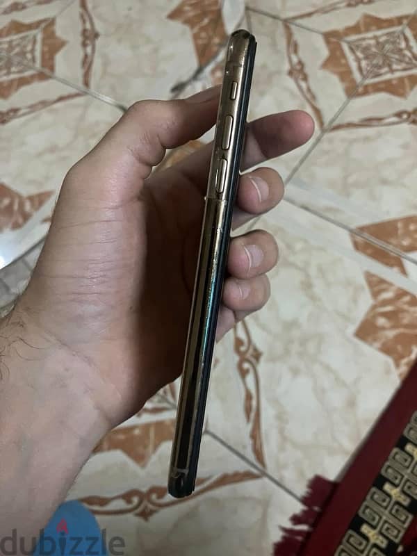 iphone xs max 64GB 3