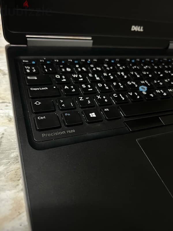 Dell Precision 7520 للبيع بحالة الزيرو 11