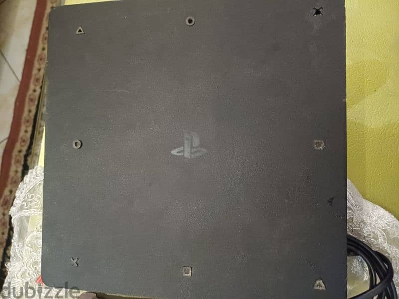 PS4 slim 3