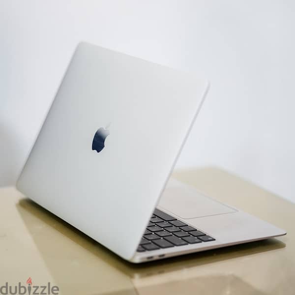 Macbook Air M1 512 كسر زيرو 2