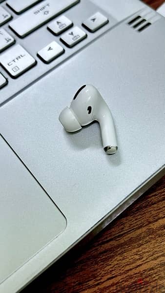 airpods pro original الفرده اليمين R 0