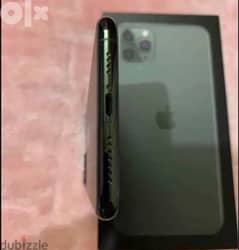 i phone 11 Pro max 256 GB like new without any scratches 0