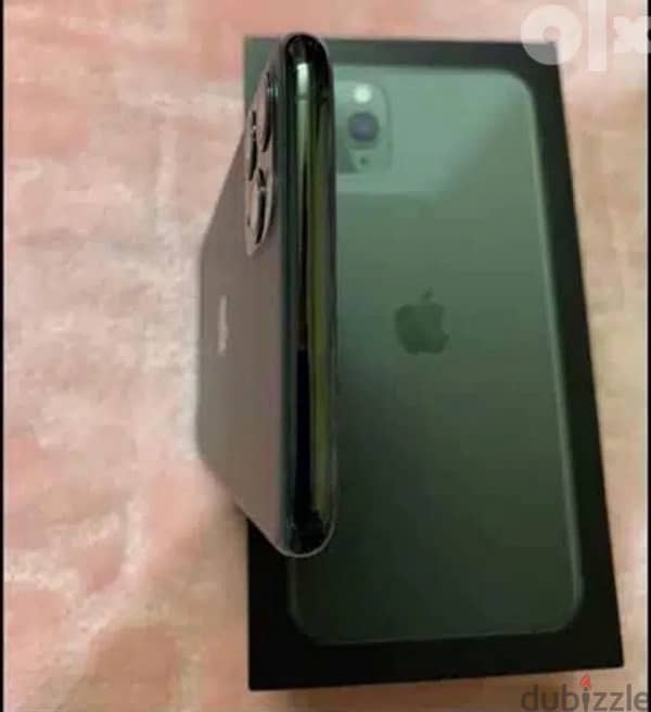 i phone 11 Pro max 256 GB like new without any scratches 1