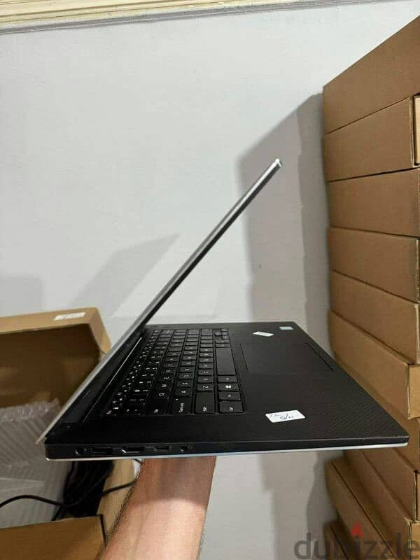 Dell precision 5540 1