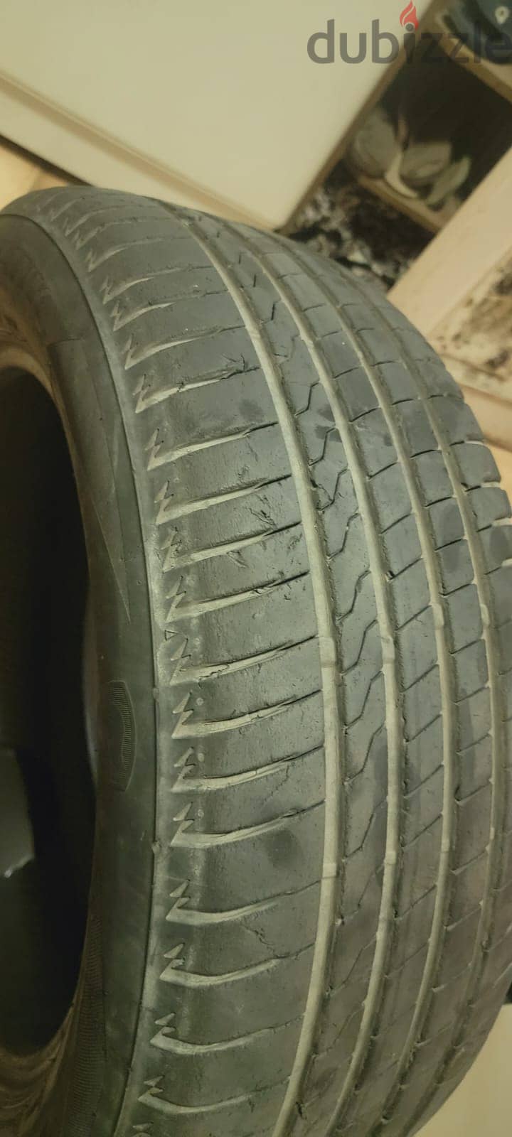 3 فرد 225/55/18 للبيع حالة مناسبة, Firestone Roadhawk 7