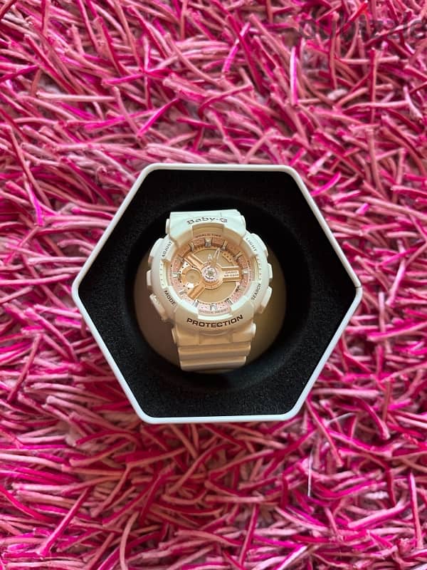 Baby G shock watch 0