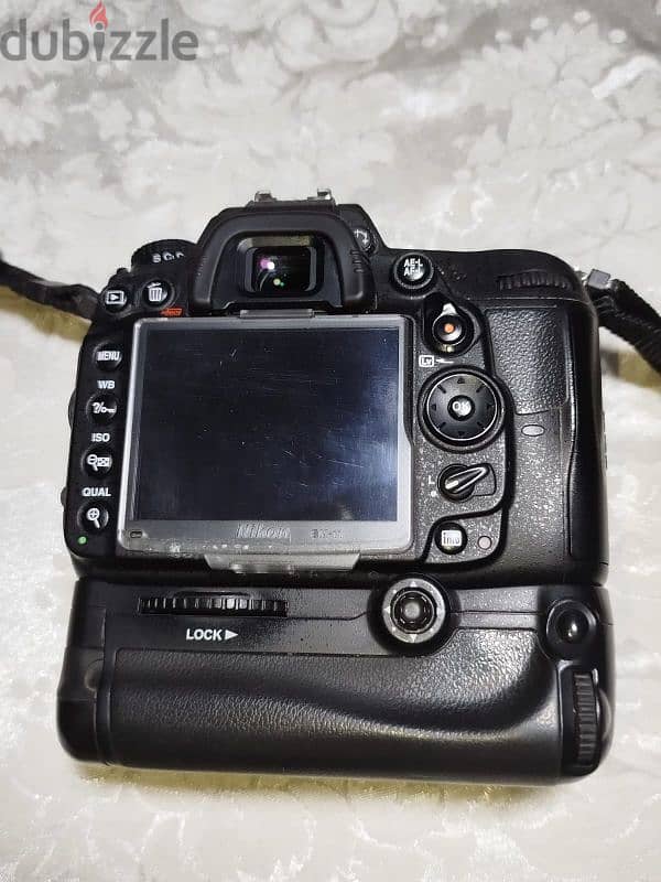 نيكون D7000 مع عدسه 105 و عدسه 50 11