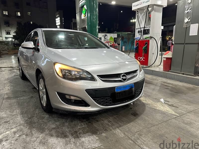 Opel Astra 2020 1