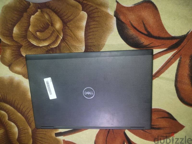 Dell precision 7740 1