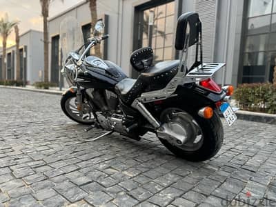 Honda Vtx1300 فبريكه بالكامل