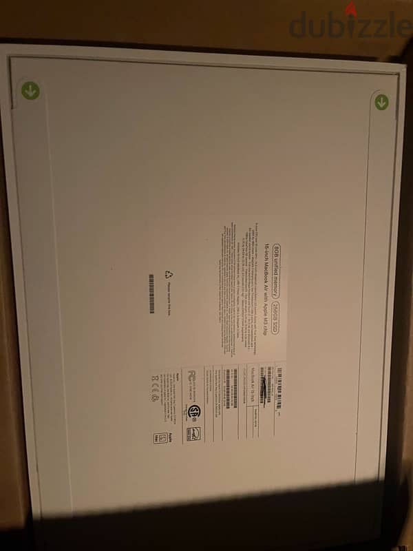 Apple Macbook Air M3 15” Starlight New Sealed 1