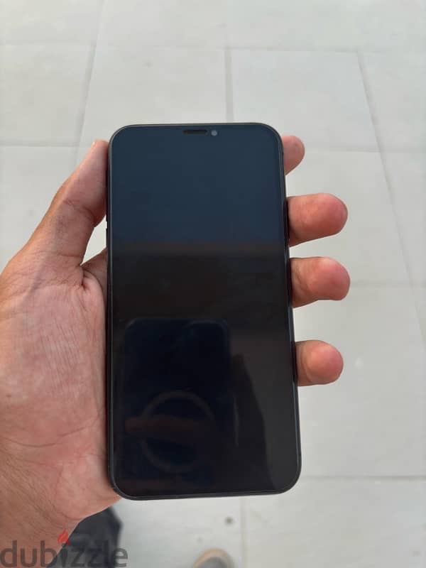 iPhone xs للبيع 0