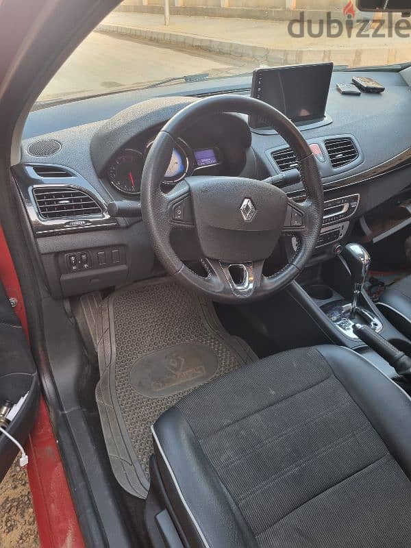 Renault Fluence 2015 1