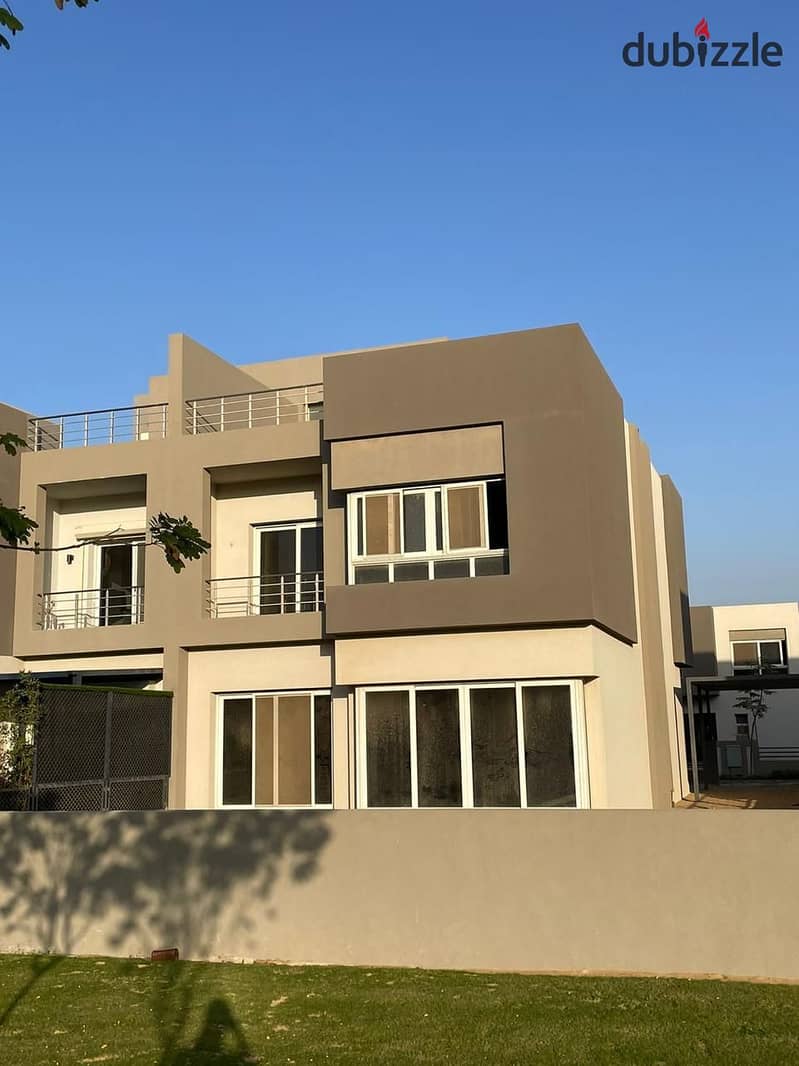 Grab this Deal! Prime Location Twin house in Etapa, Sheikh Zayed 10-year payment plan Ready for immediate move-in 3