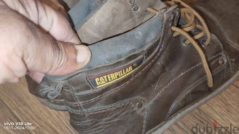 CATERPILLAR USA 6