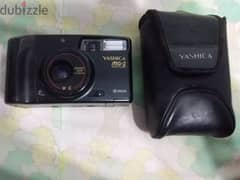 كاميرا فيلم نوعها yashica MG-2 auto flash أستعمال خفيف وبالجراب الاصلي 0