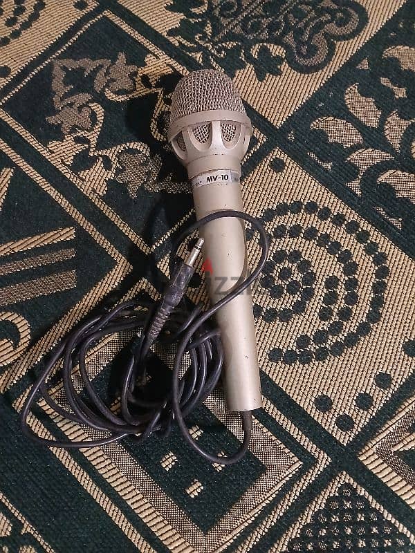 mic مايك 1