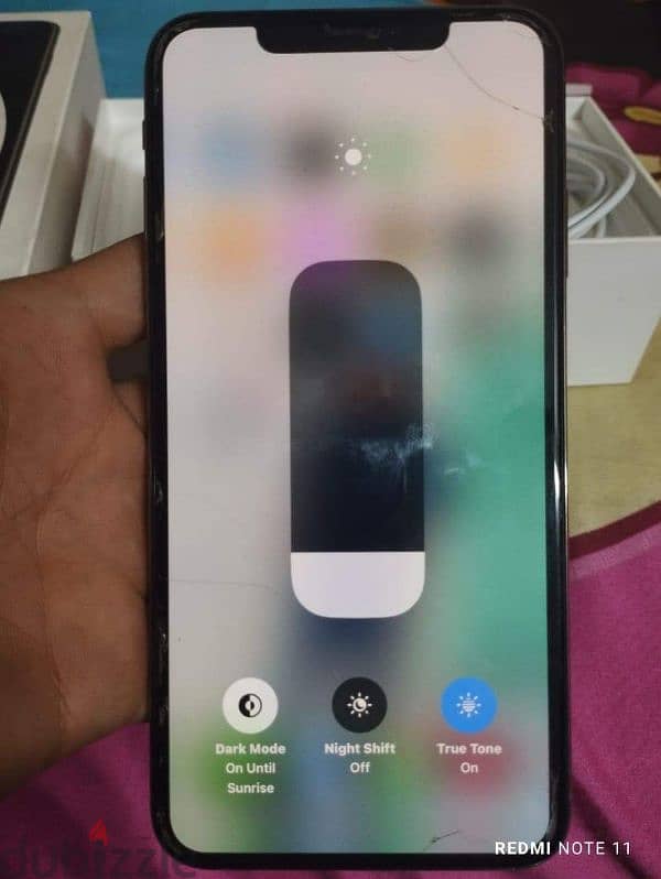 iphone xs max 256g حاله ممتازه بالعلبه الفاتورة 2