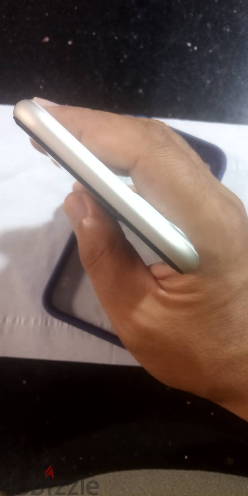 iphone 11 زيرو بحالة المصنع 4