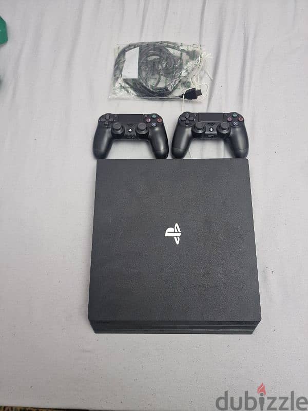 PlayStation 4 pro 1 tera + 2 controll original 4