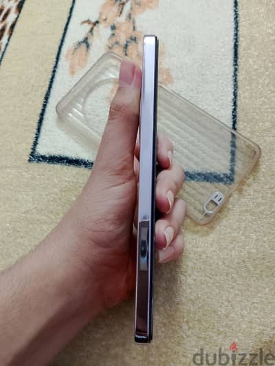 تبديل OPPO Reno F12 5G بي ايفون