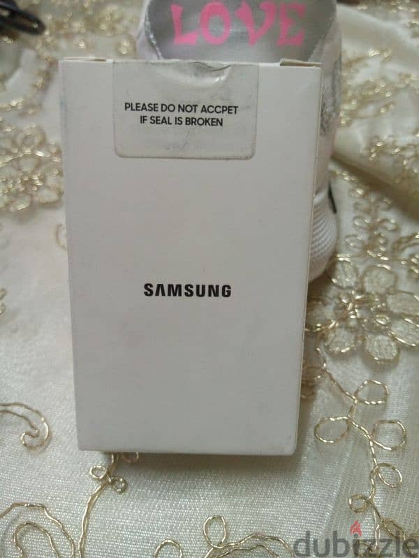 samsung  25 watt type -c new sealed 1