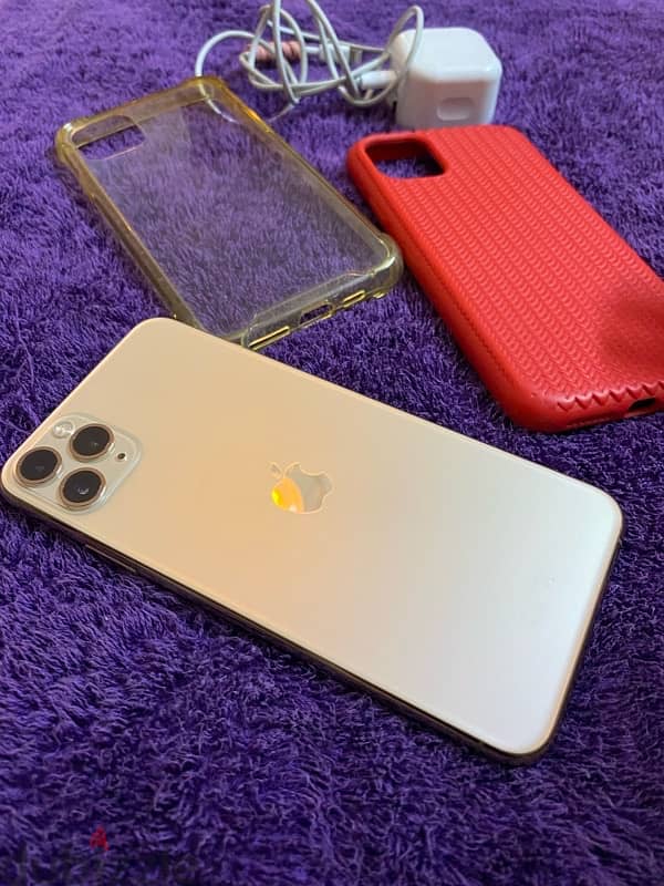 iPhone 11 Pro  حالته زي الجديد  بيع اوبدل 1