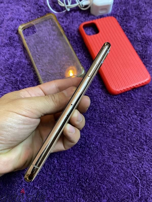 iPhone 11 Pro  حالته زي الجديد  بيع اوبدل 2