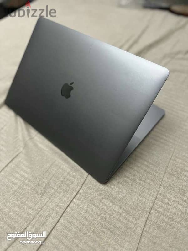 apple macbook pro i9 ماك بوك برو 2