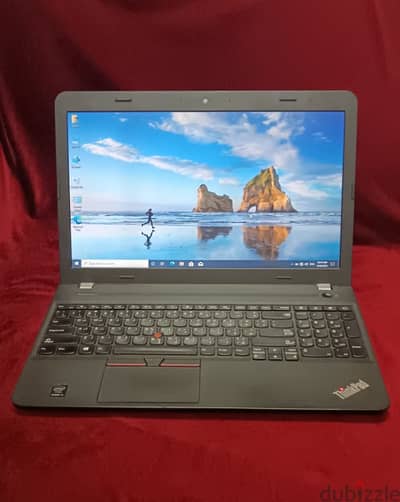 lenovo Core i5 5200U Ram8+AMDكارتين شاشه