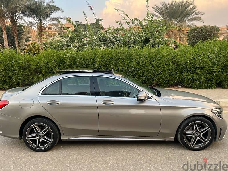 Mercedes-Benz C200 2019 AMG 4 Matic 14