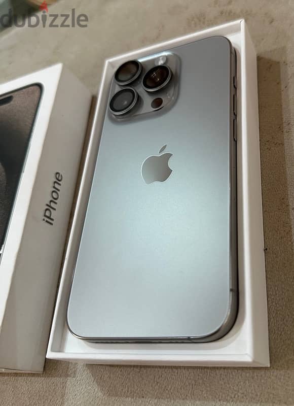 iPhone 15 Pro 256GB شريحتين جديد تماما 3