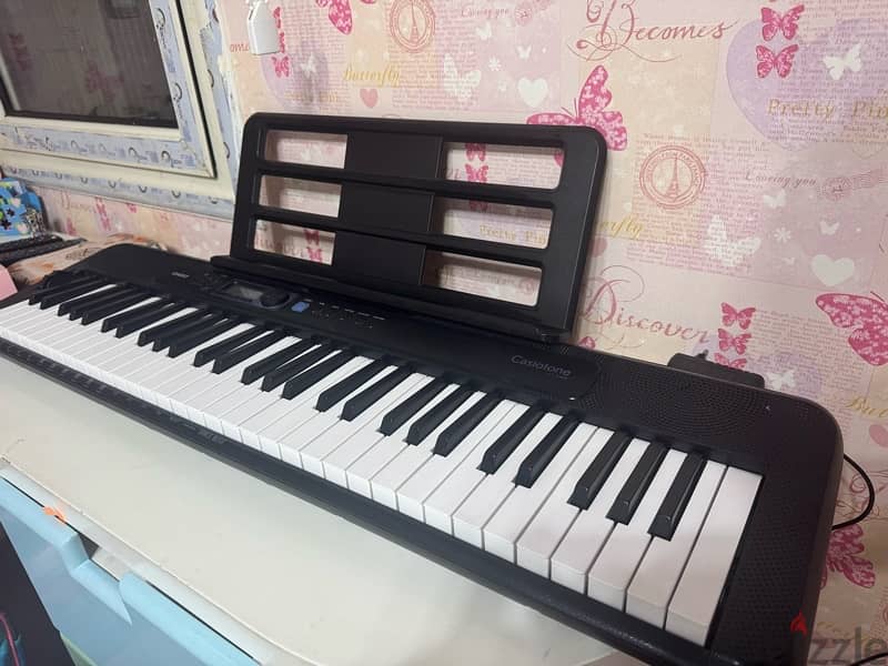 Casio CT-S300 touch Piano 61 1