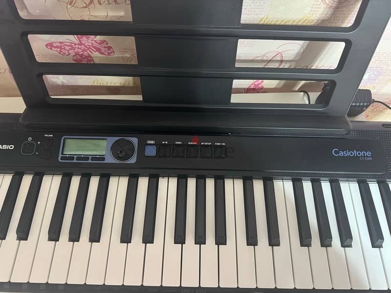 Casio CT-S300 touch Piano 61 4