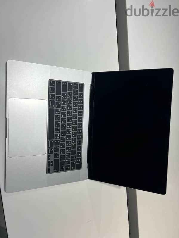 macbook pro 16 inch m2 max 2