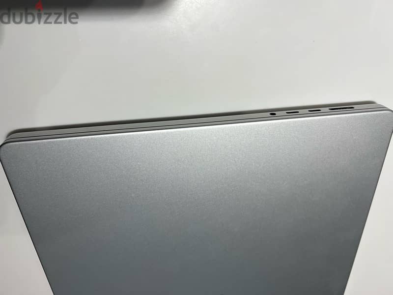 macbook pro 16 inch m2 max 6